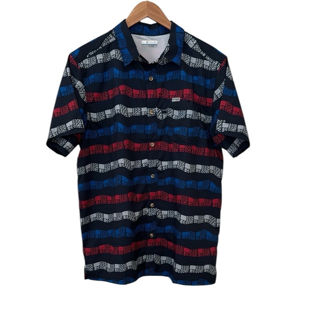 Columbia Men’s PFG Super Slack Tide Camp USA Flag Fish Button Down Shirt Medium